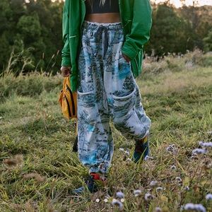 This feeling joggers.